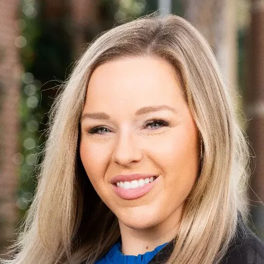 Whitney Smith headshot