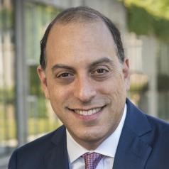 Lior Strahilevitz headshot