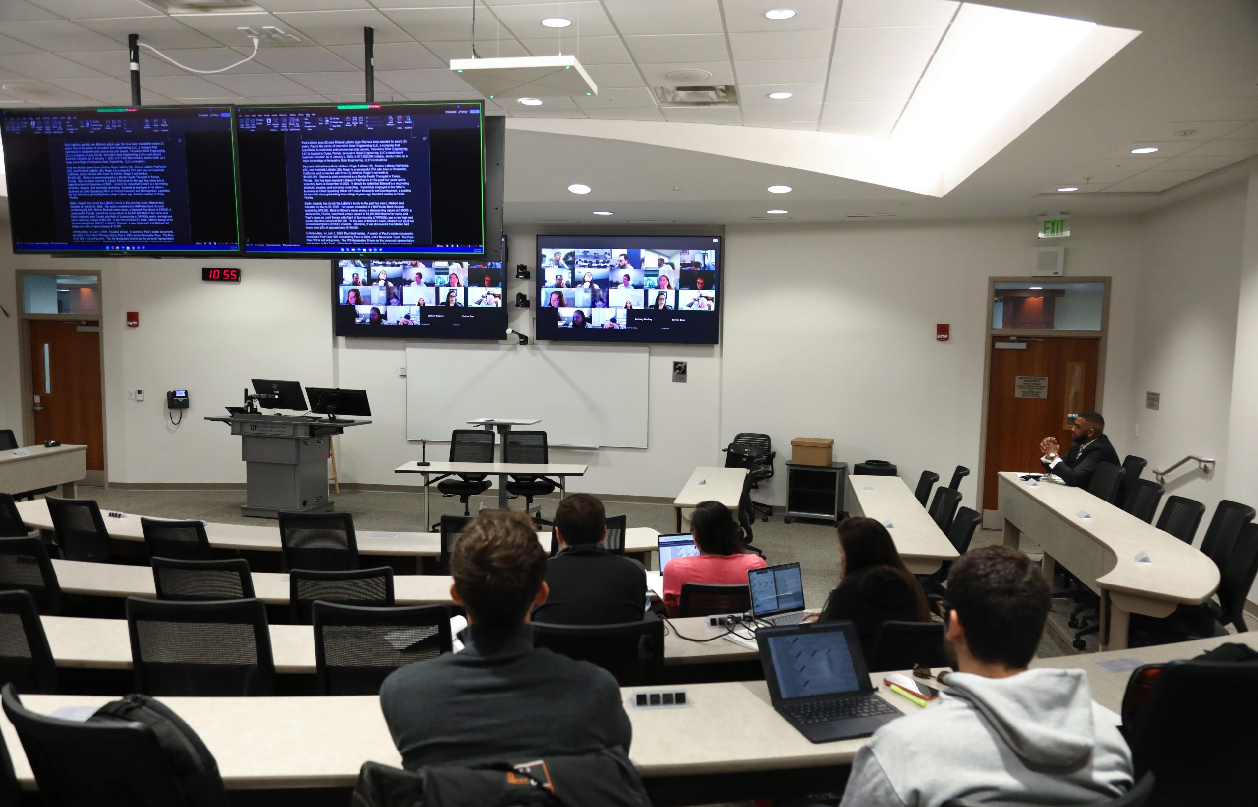 Kenneth Gillespie teaches at UF Law's 2026 Compressed Course Week